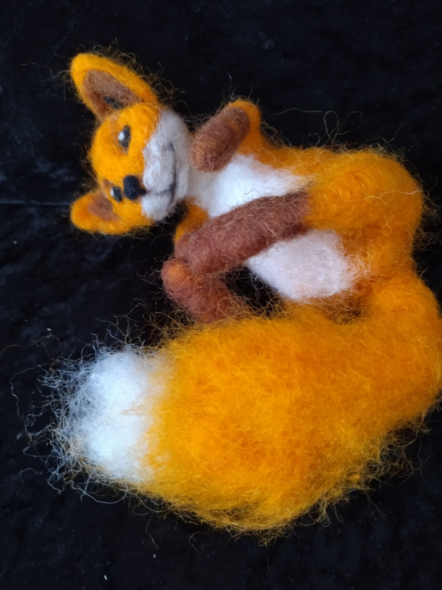 Renard en laine feutree 10 cm